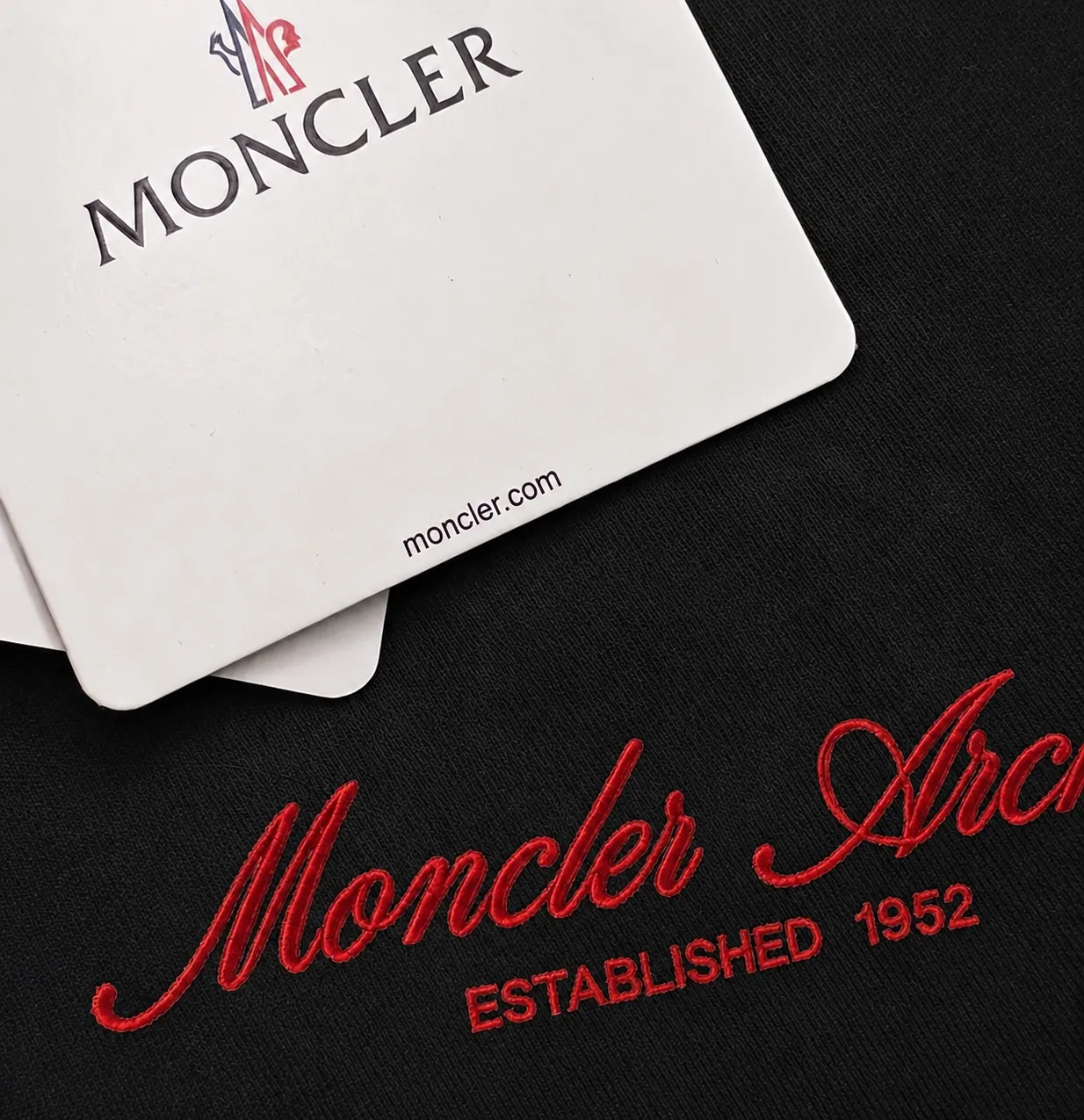 moncle～ 《 》7a tee ， Same Style ， : Black White Coffee Brown Size：S（90-130 ） M（125-150 ） L（135-165 ） XL（160-190 ） XXL（185-220
